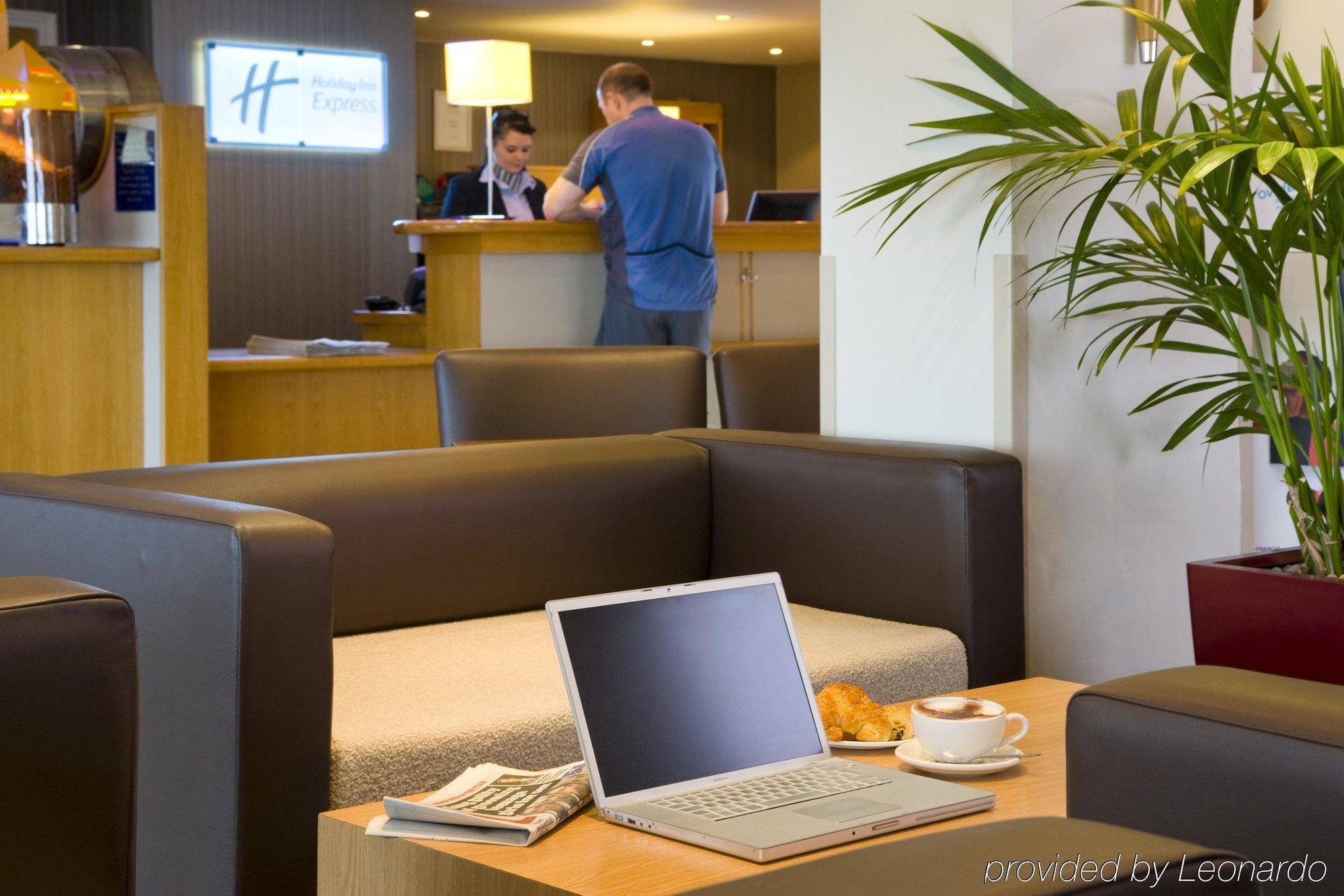 Hotel Express London Airport By Ihg Luton (Bedfordshire)